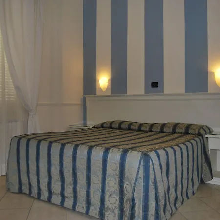 Coluccini 3*