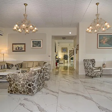 Hotel Coluccini 3*