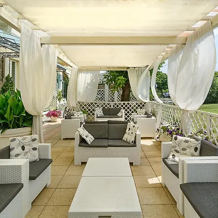 Coluccini Hotel 3*