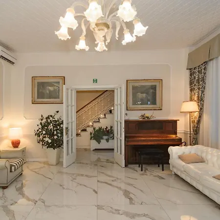 Szálloda Coluccini Marina di Pietrasanta