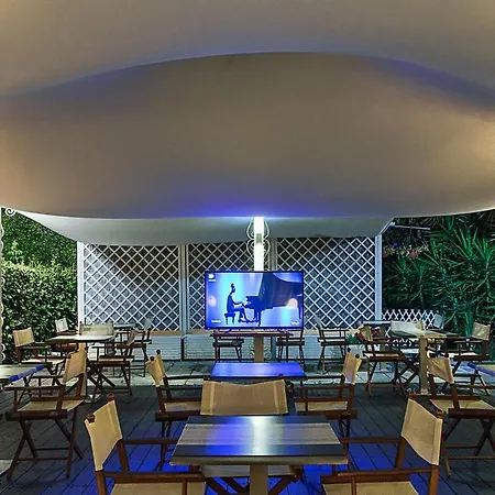 Coluccini 3* Marina di Pietrasanta