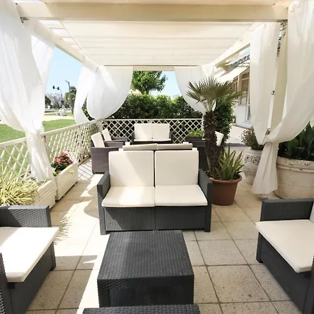 Coluccini 3* Marina di Pietrasanta