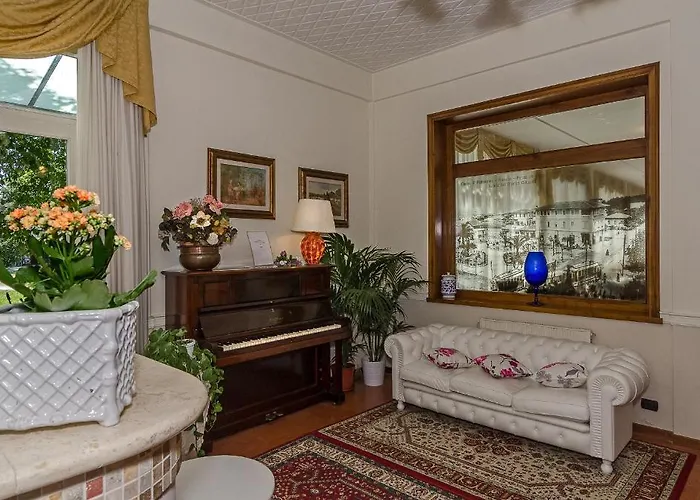 Coluccini 3* Marina di Pietrasanta