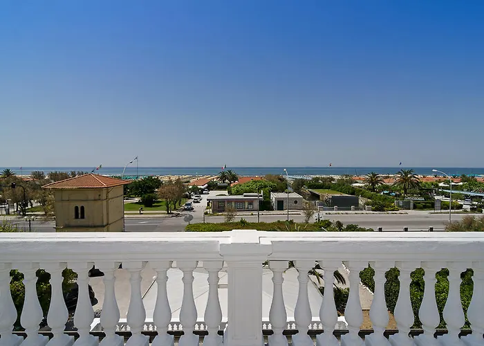 Coluccini 3* Marina di Pietrasanta