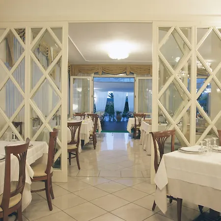 Coluccini 3* Marina di Pietrasanta